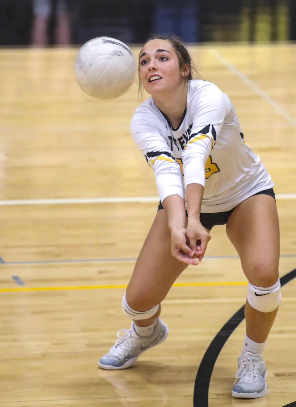 091818-MAC-volleyball-003